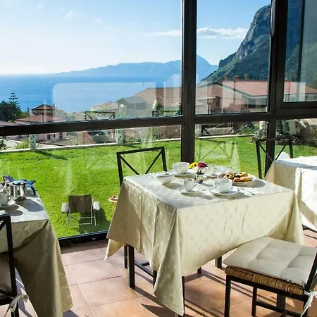 Armonia فندق مبيت وإفطار *